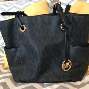 Michael Kors Tote